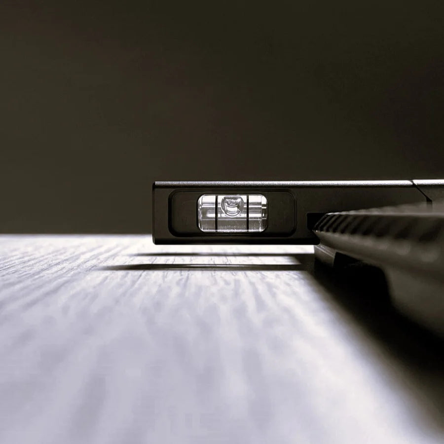 Side bubble level for rifle scope | Picatinny base